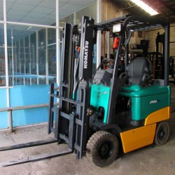 Xe nâng điện KOMATSU 1,5T